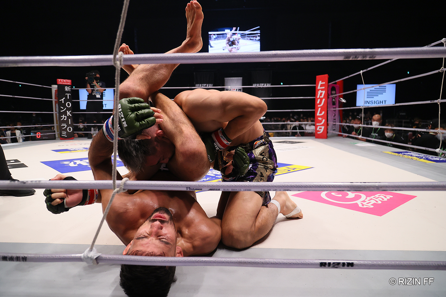 クレベル・コイケ　RIZIN39 フェザー級タイトマッチ　実使用グローブ なぜクレベル・コイケは“宝刀”三角締めでRIZINベルトを獲得できたのか