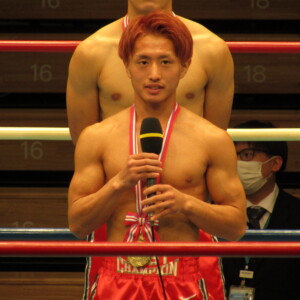 179秒TKO勝利でミニマム級の全日本新人王を獲得した石井武志。ミニマムの常識を覆すパンチャーだ