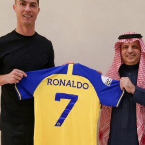 C・ロナウドがサウジアラビアの名門クラブ「アル・ナスル」と正式契約を結んだ（アル・ナスルの公式ツイッターより）