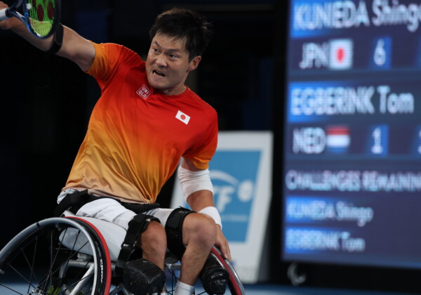 引退を発表した車いすテニスの国枝慎吾は数々の偉業を成し遂げたが、東京パラリンピックでも金メダルを獲得している（写真：青木紘二/アフロスポーツ）