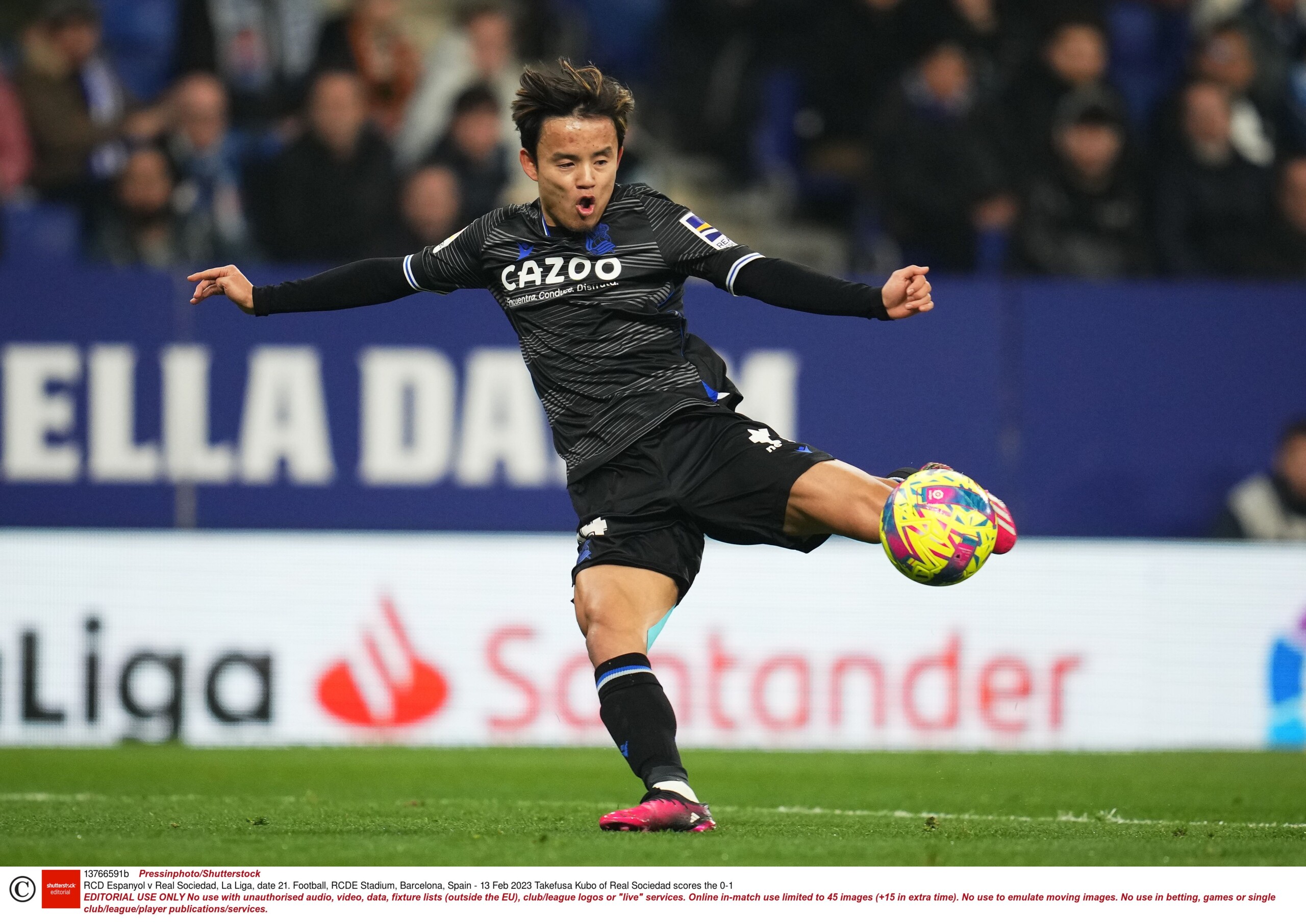 久保建英選手が得点を決めた時のボール 久保建英選手が得点を決めた時のボール