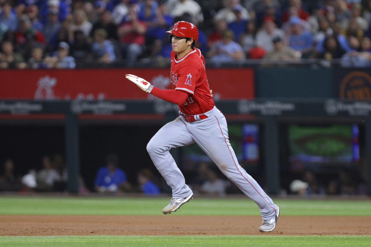 全打席で出塁した大谷翔平は今季10個目の盗塁も決めて3年連続2桁盗塁をマーク（写真・AP/アフロ）