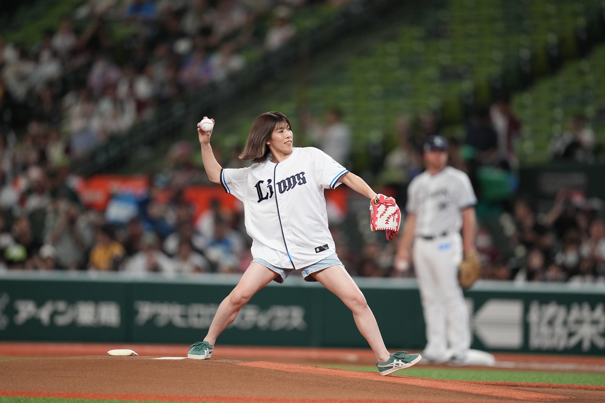 あの山川のハーフパンツ ライオンズ-