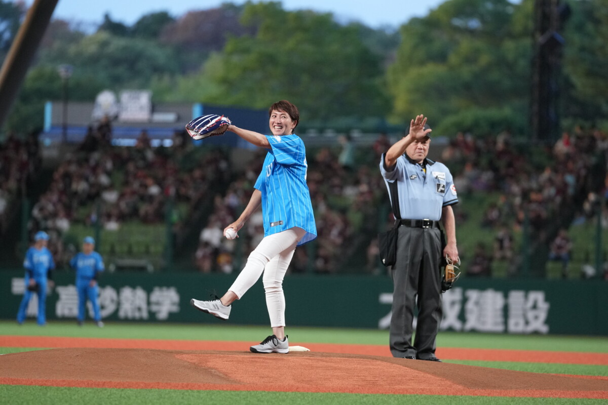 元テニスプレーヤー杉山愛さんが西武始球式で80点投球。オフのパーソナルトレーナーを買って出る！ – 本格スポーツ議論ニュースサイト「RONSPO」