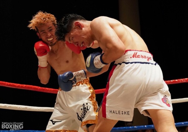 辰吉寿以輝が2年９が月ぶりの復帰戦をＴＫＯ勝利で飾る。左フックで1度目のダウンを奪った（写真提供・ボクシングモバイル）