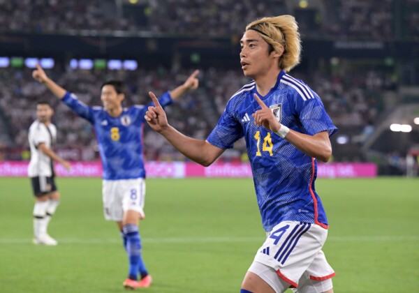 伊東純也が先制ゴールを決める。日本が敵地でドイツに4－1で快勝した（写真：ANP Photo/アフロ）
