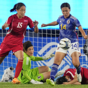 アジア大会で日本は北朝鮮を4－1で下し連覇を達成したが後半はラフなプレーに苦しめられた（写真・AP/アフロ）
