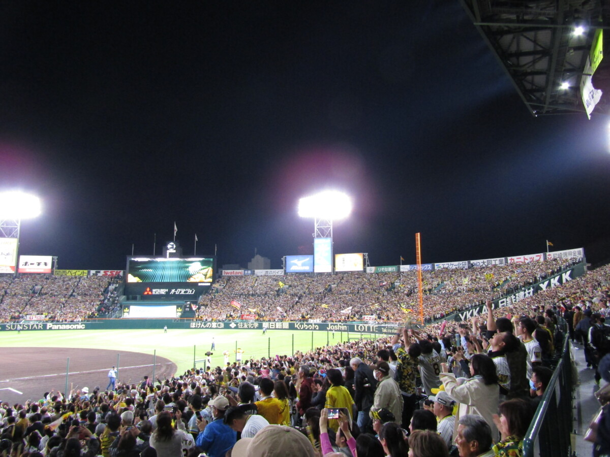 熱狂的な虎党が阪神の優勝、日本一を支えた