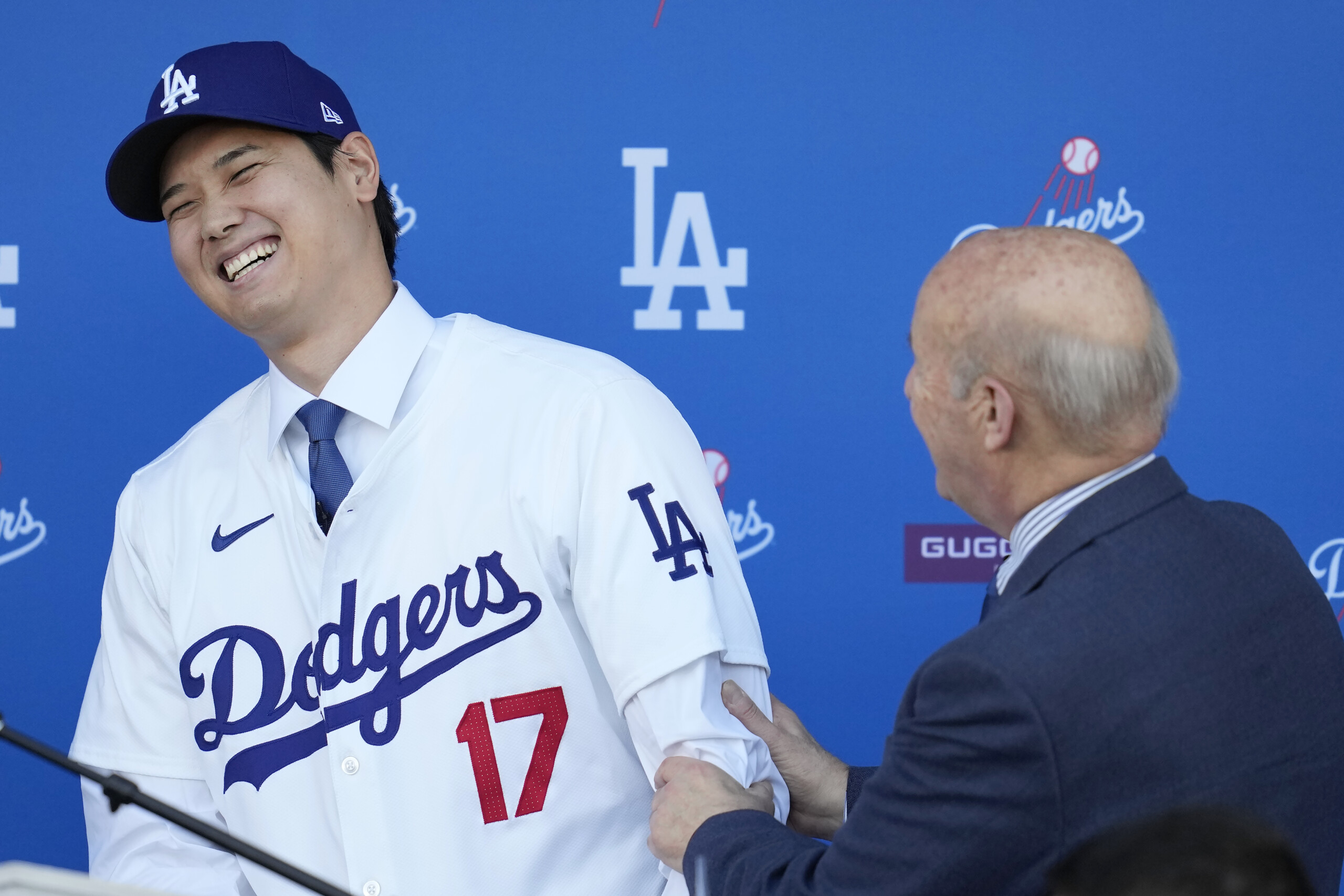 記者会見ではなくショータイムだった」米メディアは大谷翔平のド軍入団