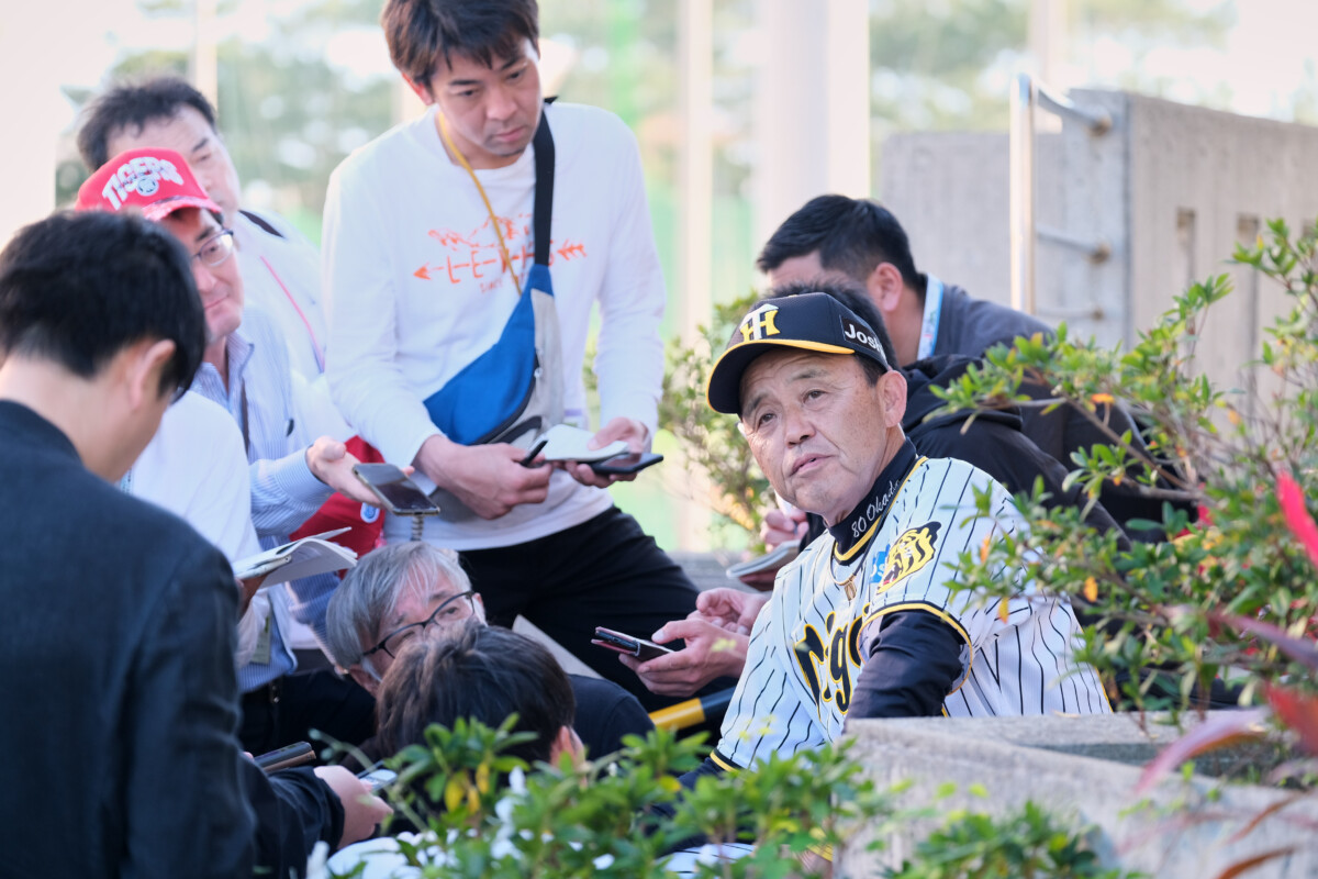 阪神の岡田監督は5日のヤクルト戦から取材拒否に入った（写真・黒田史夫）