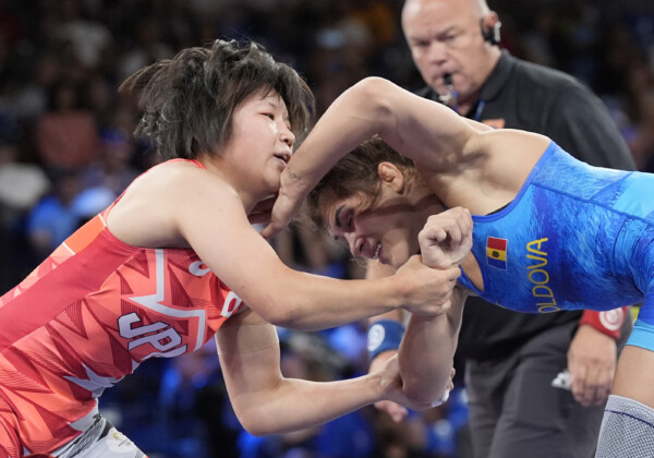 女子57キロ決勝で櫻井つぐみは圧勝で金メダルを獲得した（写真・AP/アフロ）