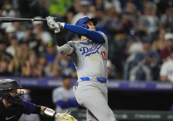 大谷がロッキーズ戦で54号＆57盗塁をマークし打率は．309まで急上昇（写真・AP/アフロ）