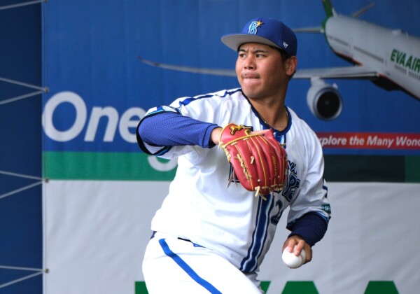 横浜DeNAの濵口遥大とソフトバンクの三森大貴の1対1トレードに波紋（写真・黒田史夫）