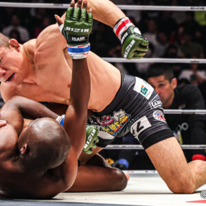 堀口がRIZINフライ級王座を防衛（写真・RIZINFF）