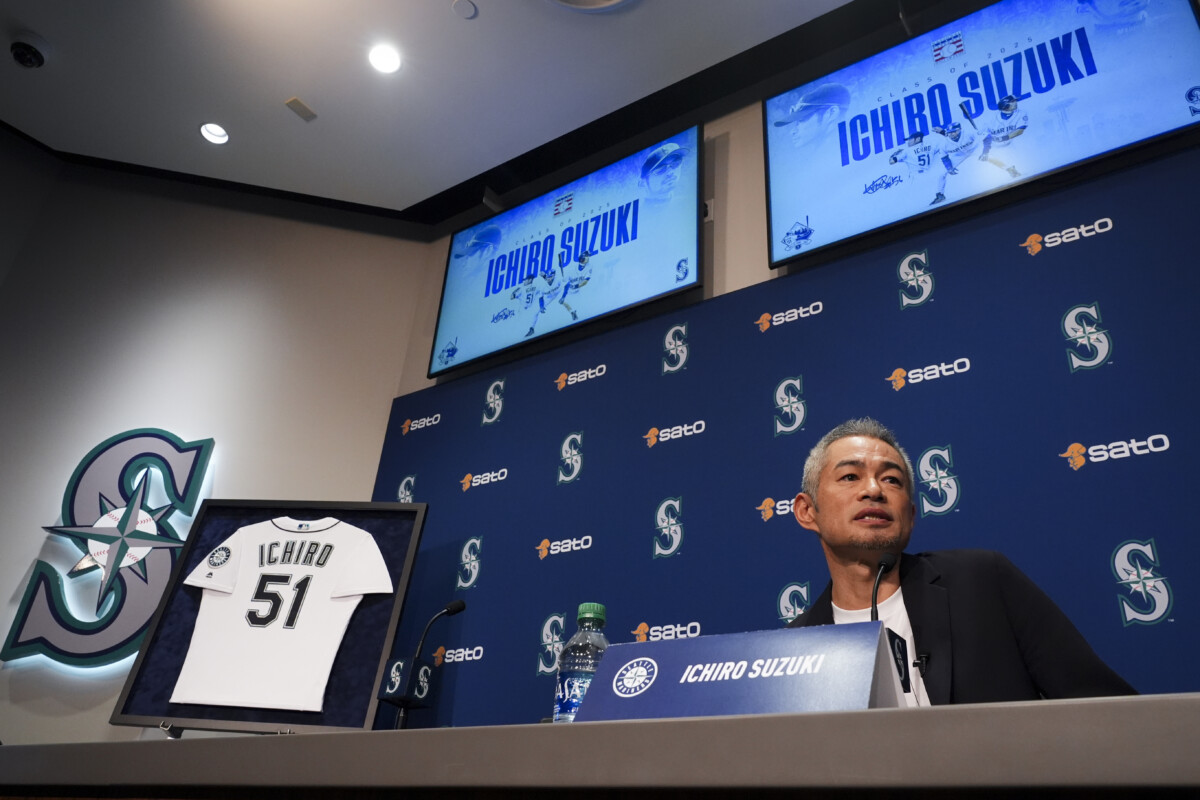 イチロー氏はシアトルで殿堂入り会見を開いた（写真・AP/アフロ）