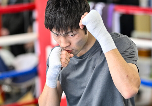 ＷＢＡ世界フライ級王者のユーリ阿久井が拳四朗との統一戦に向けて練習を公開（写真・山口裕朗）