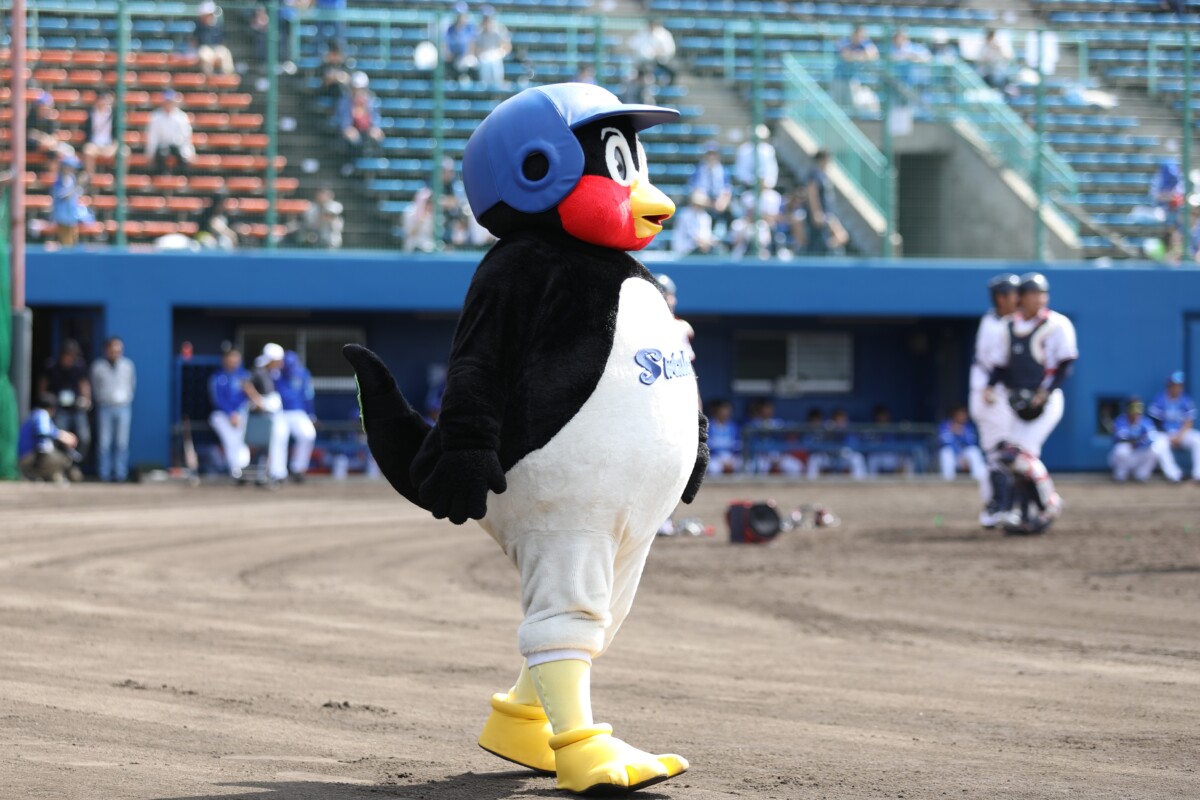 つば九郎の担当者が亡くなった（写真・黒田史夫）