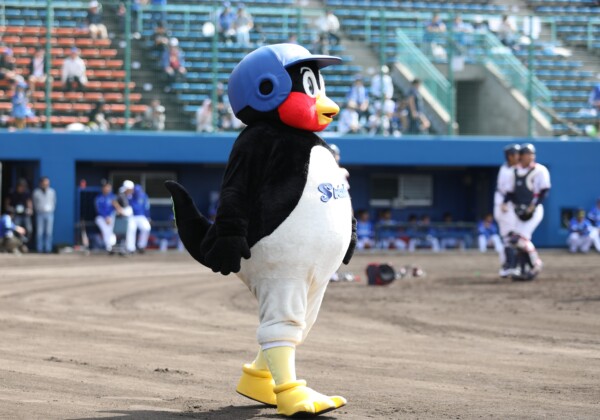 つば九郎の担当者が亡くなった（写真・黒田史夫）