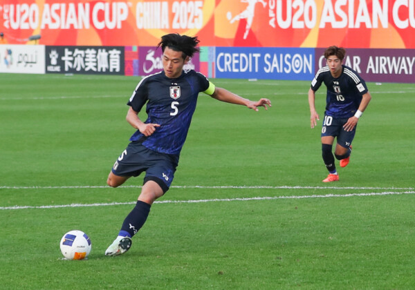 U-20W杯出場権を獲得したキャプテンDF市原吏音（写真：新華社/アフロ）