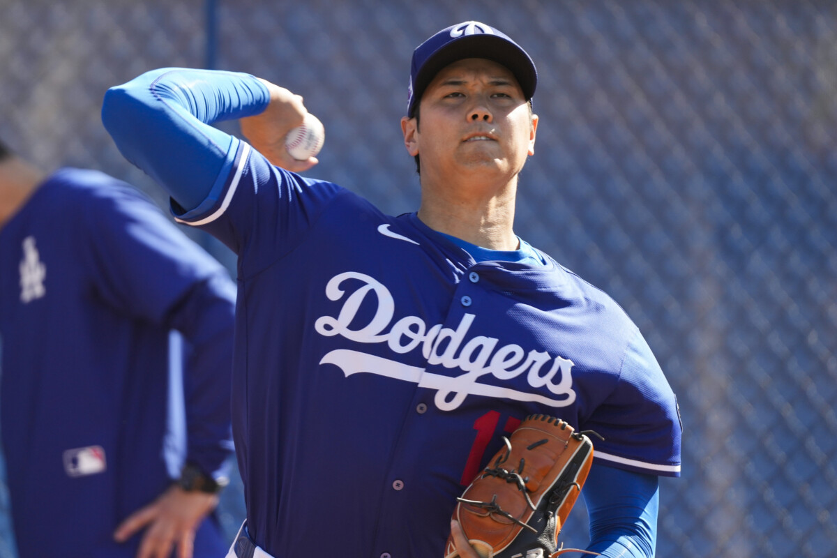 大谷翔平の二刀流復帰は夏までズレ込む？！（写真・AP/アフロ）