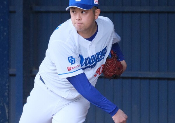 中日の新守護神の松山が魂の20球でサヨナラ勝利を呼び込む（資料写真・黒田史夫）