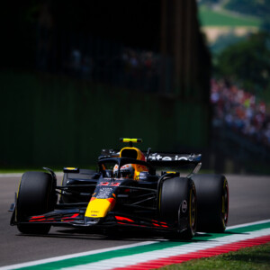 レッドブルの角田裕毅が予選Q1で大クラッシュを起こしタイムなしで敗退（写真・Getty Images / Red Bull Content Pool)