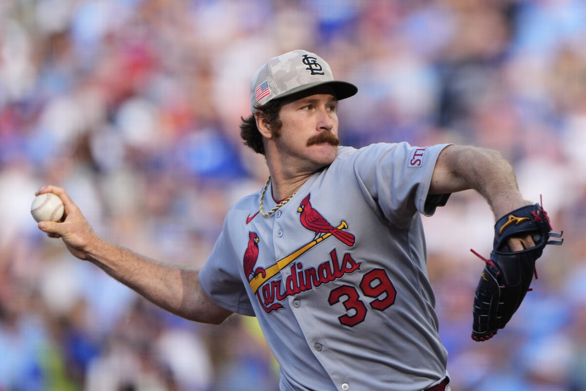ドジャースの緊急トレード補強候補に元巨人のカージナルス右腕であるマイコラスが浮上(写真・AP/アフロ)