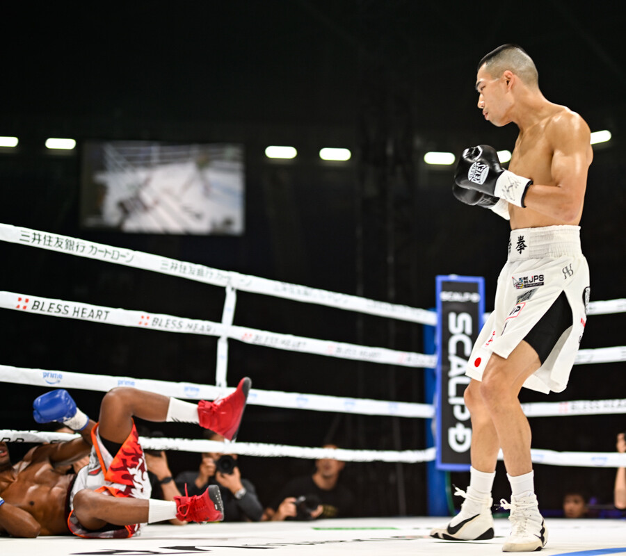 日本バンタム級王者の増田陸が世界ランカーをわずか87秒で沈めた（写真・山口裕朗）
