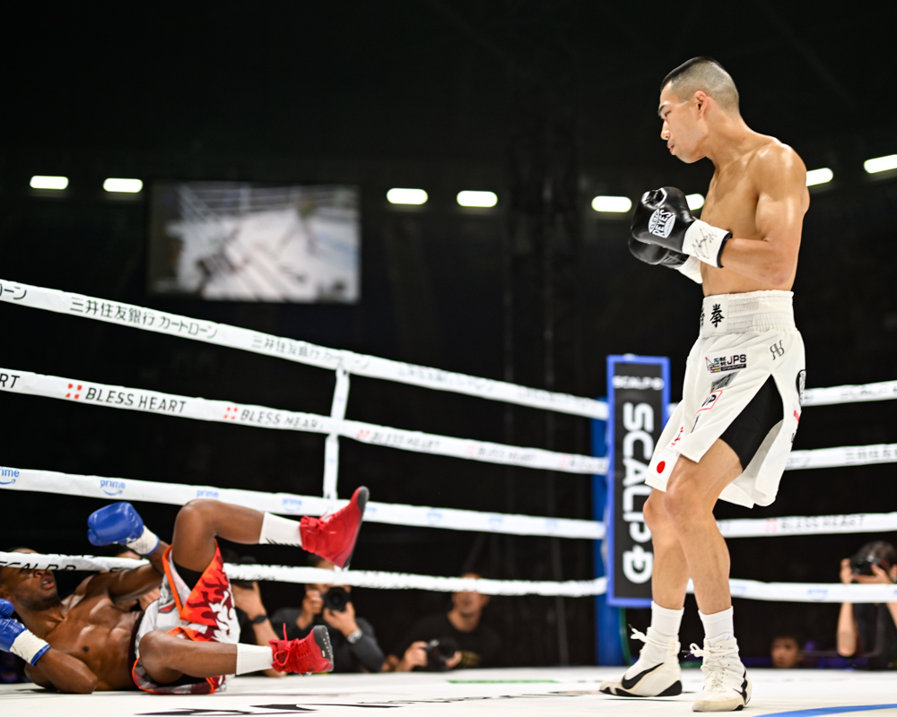 日本バンタム級王者の増田陸が世界ランカーをわずか87秒で沈めた(写真・山口裕朗)