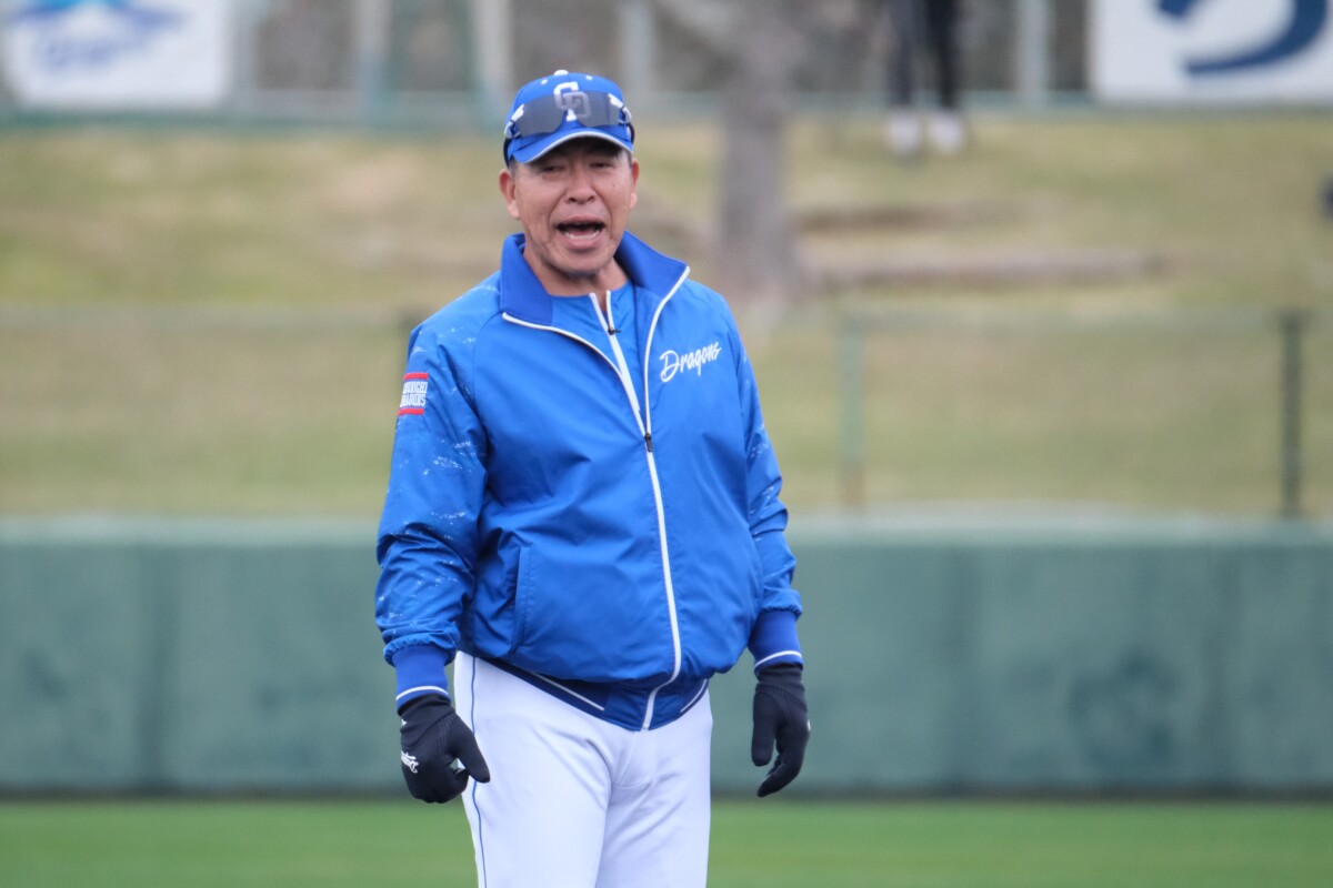 中日の井上監督が仕掛けた本盗の奇襲も不発(資料写真・黒田史夫)
