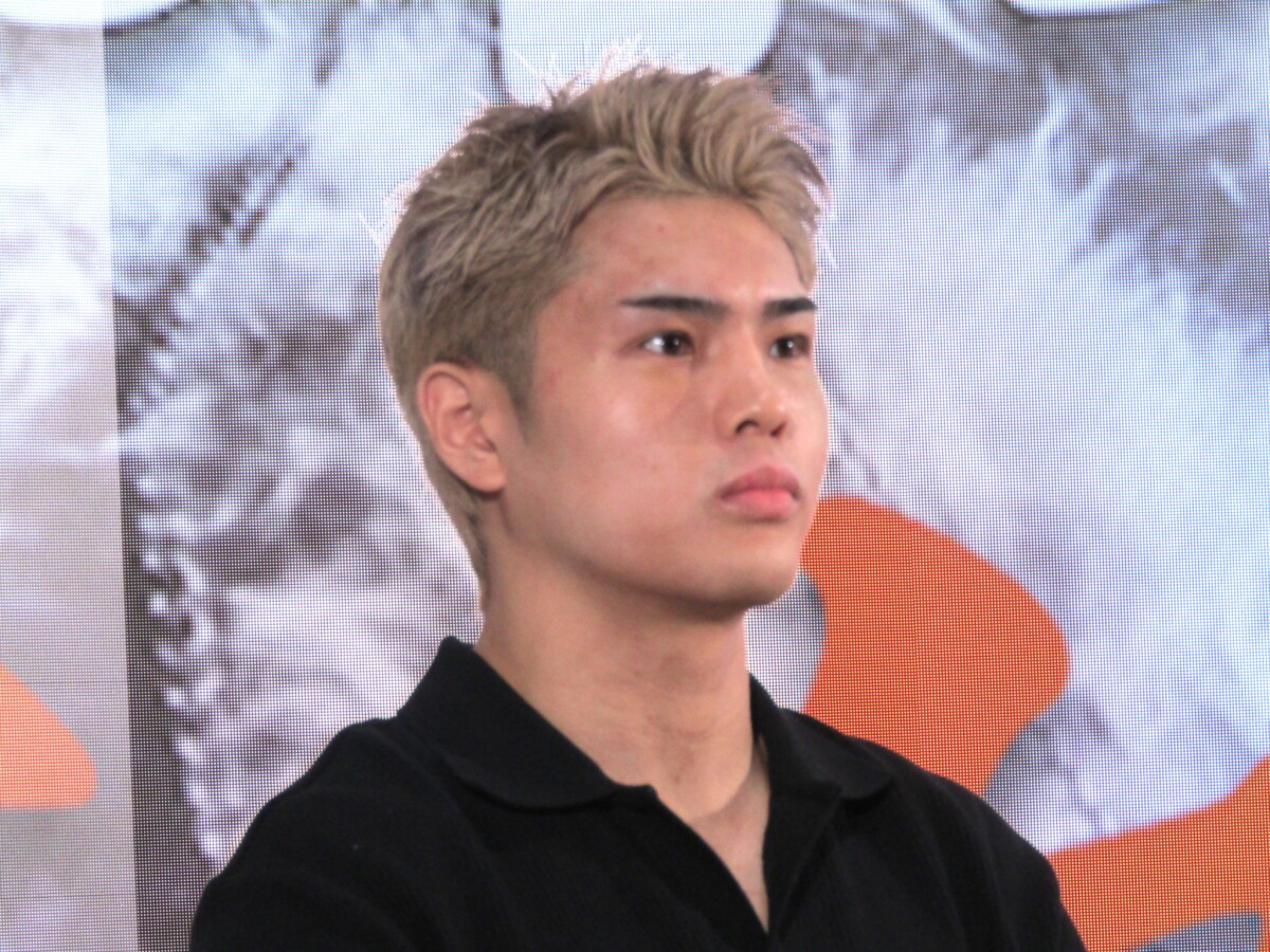 佐々木尽がWBO世界ウエルター級王者のノーマンに5回KO負けした6日後に再起会見を開く
