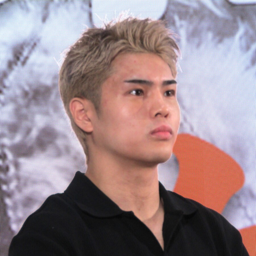 佐々木尽がWBO世界ウエルター級王者のノーマンに5回KO負けした6日後に再起会見を開く