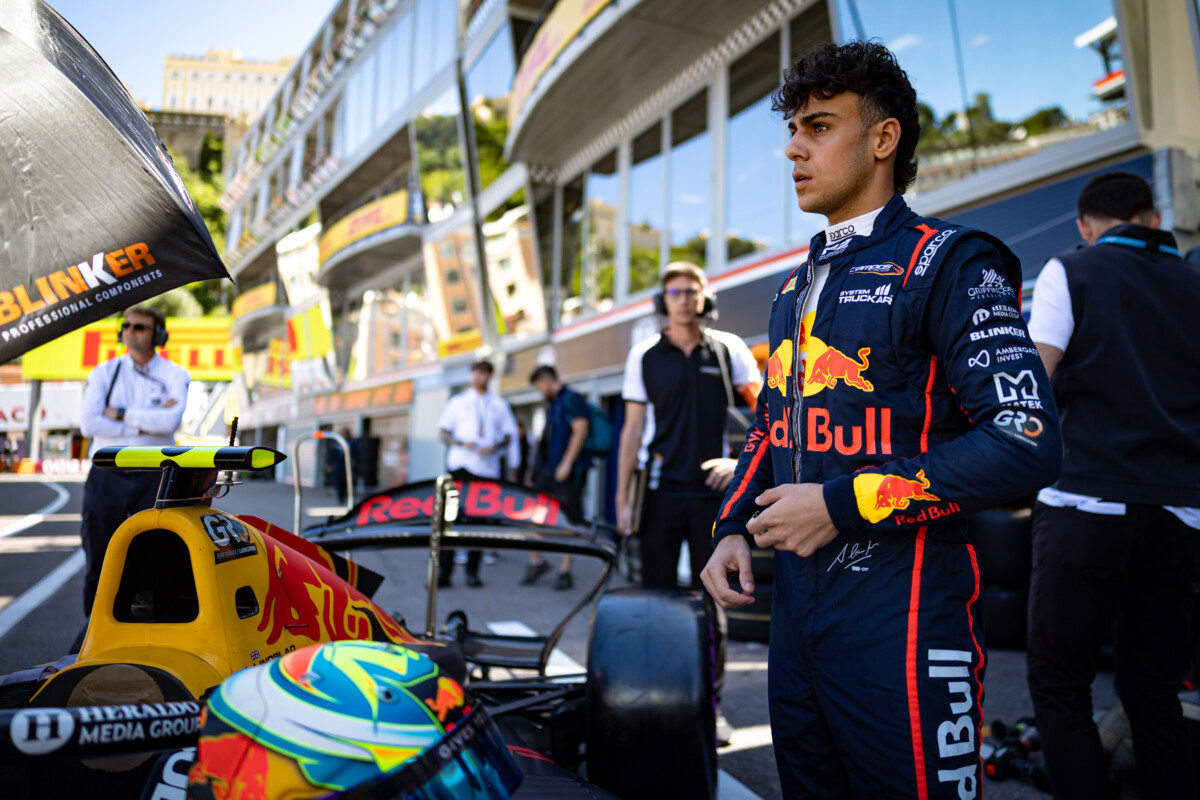 レッドブルが17歳のアービッド・リンドブラッドの英国GPフリー走行抜擢を決め角田裕毅の立場がいよいよ危うくなってきた(写真・Getty Images / Red Bull Content Pool)