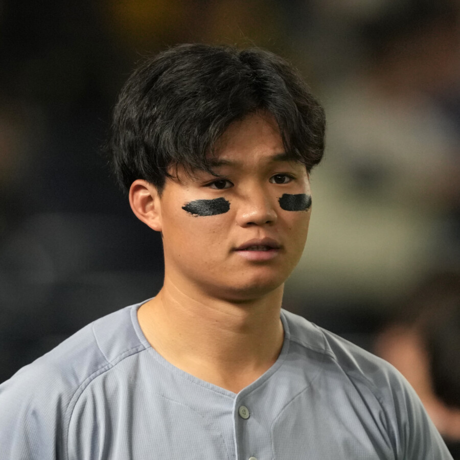 阪神の森下翔太が延長10回にレフト前ヒットを後逸した。もし捕球していればサヨナラ走者は生還できなかった？！（資料写真：Imagn/ロイター/アフロ）