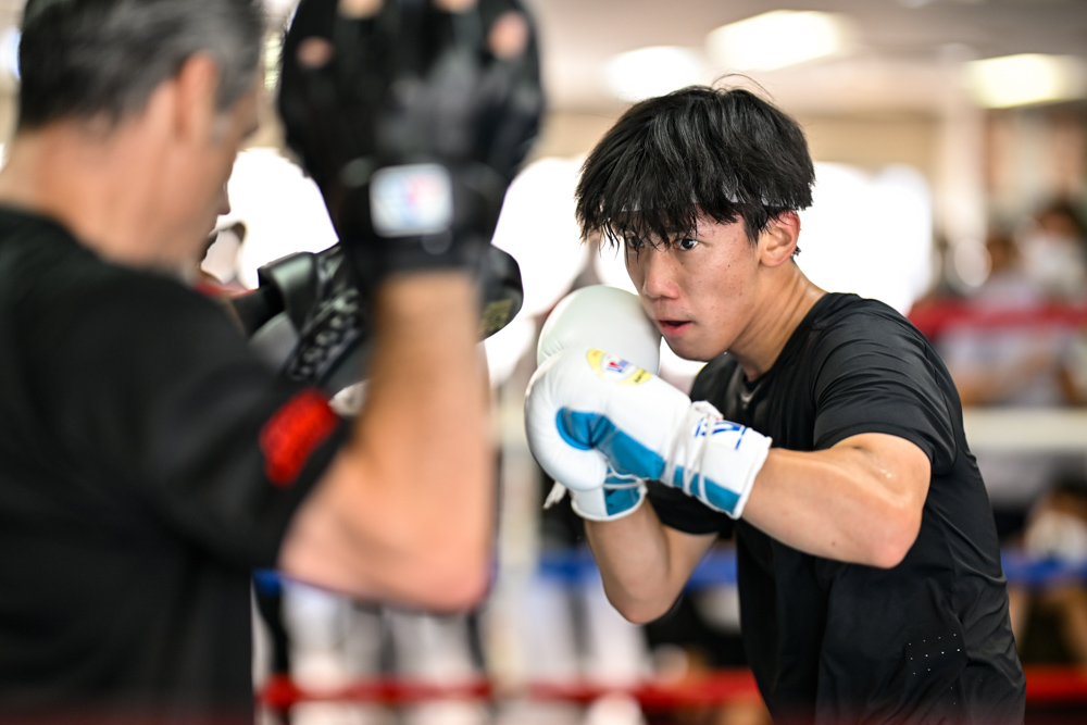 高見享介が初の世界戦を前に公開練習(写真・山口裕朗)