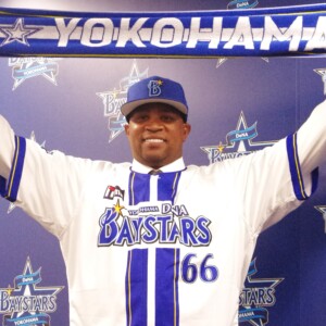 元中日のビシエドが横浜DeNA入団会見