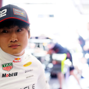 角田裕毅はタイヤ交換が遅れる陣営のミスでベルギーGP13位に終わり、放送禁止用語を連発していた（写真・Getty Images / Red Bull Content Pool)