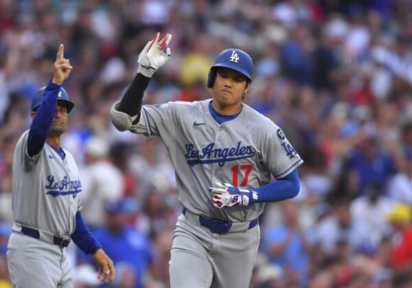 大谷翔平がレッドソックスの天敵左腕クロシェットから38号先頭弾。フェンウエイパークで通算3本目のアーチだ（写真・ＡＰ/アフロ）