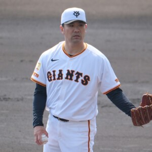 巨人の田中将大がヤクルト戦に先発して6回途中まで２失点（自責１）の力投を見せるも199目はならず（資料写真・黒田史夫）
