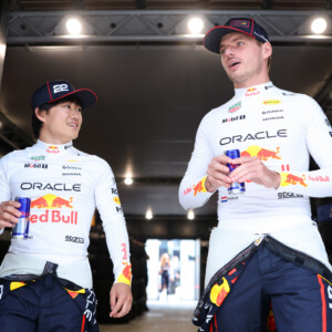 レッドブル角田裕毅がハンガリーGPフリー走行2回目でフェルスタッペン（右）を上回る9番手につける（写真・Getty Images / Red Bull Content Pool)