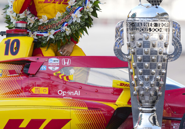 レッドブルが来季の角田裕毅の後任候補として今年5月にインディ500を制したパウロに触手？！（写真・AP/アフロ)