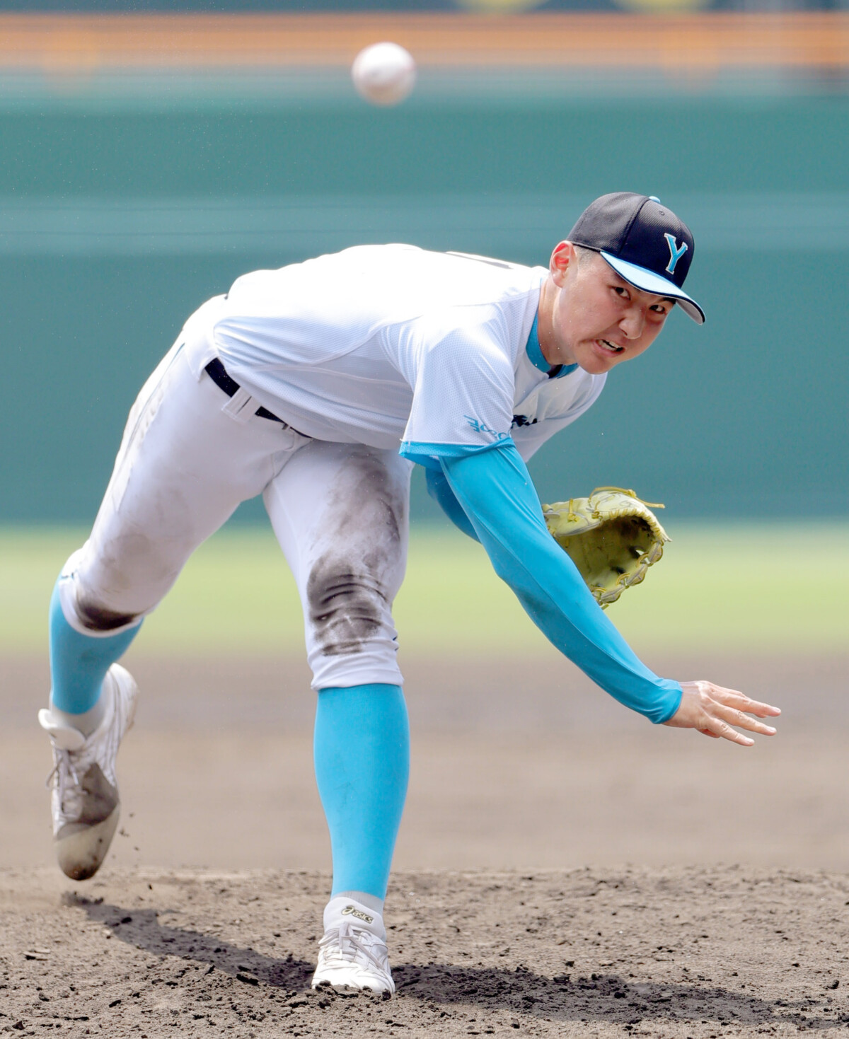 山梨学院の“怪物2年生”菰田陽生が岡山学芸館戦で二刀流の大活躍を見せる（写真・スポーツ報知/アフロ）