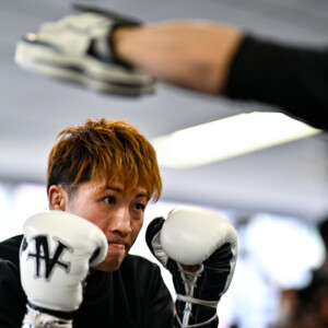 9.14決戦に向けた公開練習で井上尚弥が迫力満点のミット打ちを披露（写真・山口裕朗）