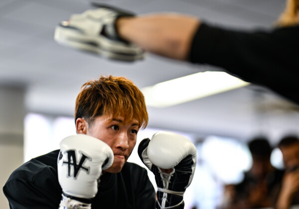 9.14決戦に向けた公開練習で井上尚弥が迫力満点のミット打ちを披露（写真・山口裕朗）