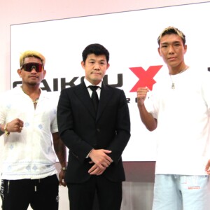 左からカシメロ、亀田興毅氏、亀田京之介