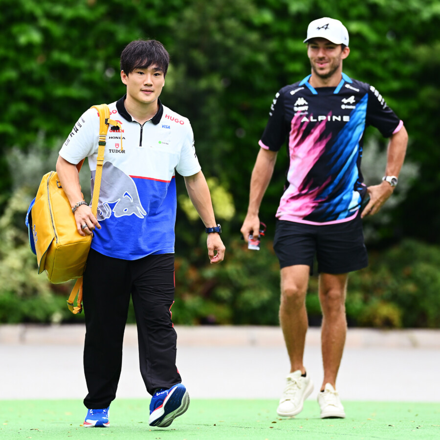 かつてコンビを組んだアルピーヌのガスリー（右）がチームに来季角田裕毅を獲得して欲しいと異例の要望（写真・Getty Images / Red Bull Content Pool)