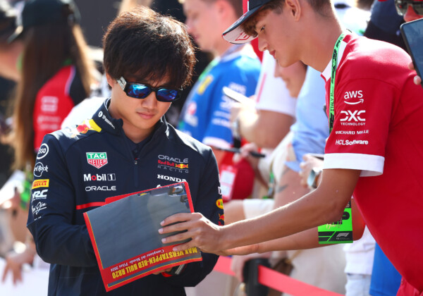 13位に終わったイタリアGPでもレッドブル角田裕毅の人気は抜群だった（写真・Getty Images / Red Bull Content Pool)