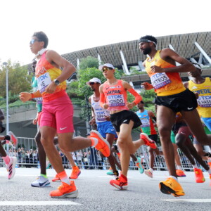 アクシデントが続いた男子マラソンで日本勢は近藤亮太の11位が最高と惨敗（写真：西村尚己/アフロスポーツ）