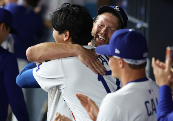 大谷翔平が今季限り引退のカーショーに惜別の52号逆転3ランを贈る（写真：Imagn/ロイター/アフロ）