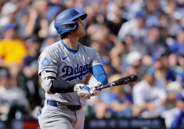 大谷翔平が最終戦でキャリアハイとなる55号を放つ（写真・ＡＰ/アフロ）